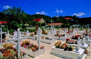 F5 Cimetiere de Lorient a Saint Barthelemy Ni Sphinx ni Pyramide Du Net du Propre du Simple